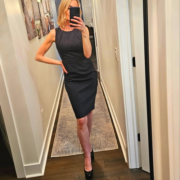 NWT🔥$348 RETAIL ELIE TAHARI Sleeveless Dress Size - Main Image